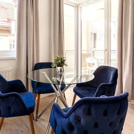 Akacfa 26 Downtown I Free Parking I Self Check-in Апартаменты