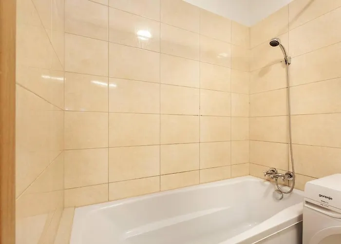 Akacfa 26 Downtown I Free Parking I Self Check-in *