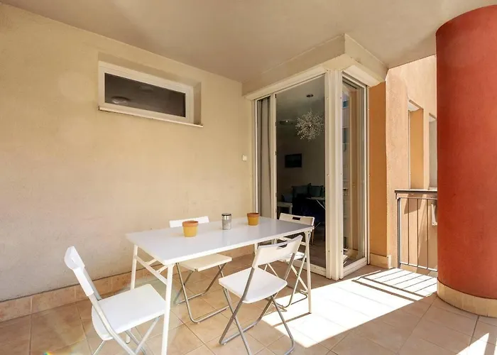 Akacfa 26 Downtown I Free Parking I Self Check-in *