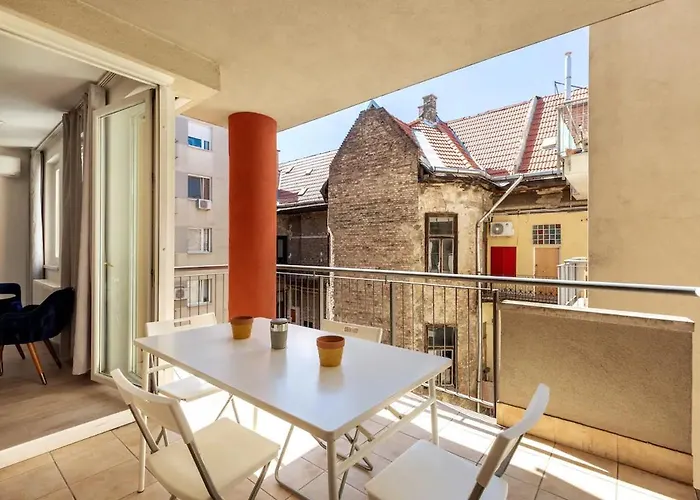 Akacfa 26 Downtown I Free Parking I Self Check-in * Будапешт