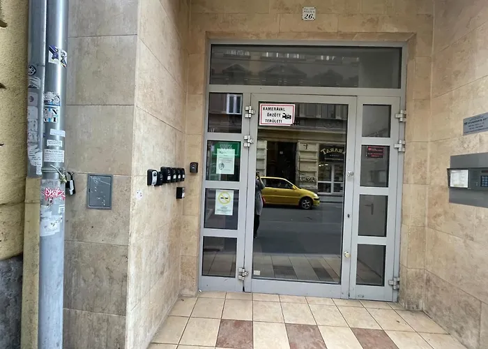 Akacfa 26 Downtown I Free Parking I Self Check-in Апартаменты Будапешт